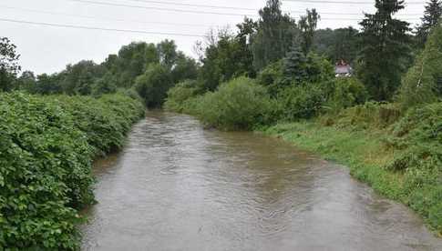 [AKTUALIZACJA 26.12] Poziom wody w Bystrzycy i Czarnej Wodzie nadal wysoki. Jak wygląda sytuacja na rzekach?