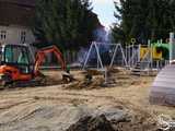 [FOTO] Trwa budowa placu zabaw w Bolesławicach