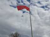 [FOTO] Biało-czerwone flagi na maszt! Obchody Dnia Flagi RP w Strzegomiu