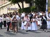 [FOTO] Tłum wiernych przeszedł w procesji z okazji Bożego Ciała w Strzegomiu
