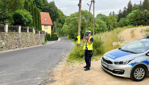 [FOTO] Funkcjonariusze patrolowali drogi na terenie powiatu. Ile wykroczeń ujawniono?