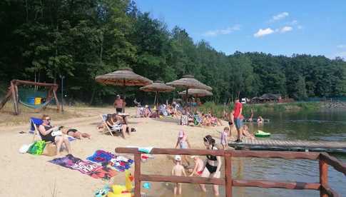 [FOTO] Nowe kąpielisko z piękną plażą, placem zabaw i noclegami