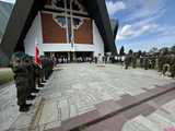 [WIDEO/FOTO] Pieśni, salwa honorowa, apel pamięci i przemówienia. Upamiętnili 104. rocznicę bitwy warszawskiej