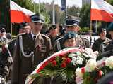 [WIDEO/FOTO] Pieśni, salwa honorowa, apel pamięci i przemówienia. Upamiętnili 104. rocznicę bitwy warszawskiej