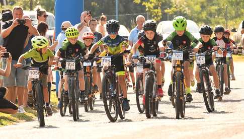 [WIDEO/FOTO] Młodzi kolarze wystartowali w kolejnej edycji Ligi MTB Aglomeracji Wałbrzyskiej