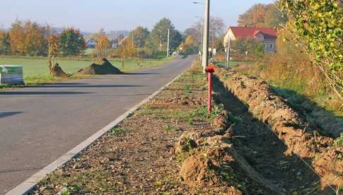 [FOTO] Trwa budowa chodnika w Gniewkowie