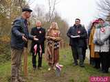 [FOTO] Na Alei Goplany odsłonięto 41 nowych tabliczek. Poświęcone są Zasłużonym dla Miasta i jego Honorowym Obywatelom