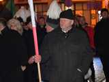 [WIDEO/FOTO] Pochód z orkiestrą, biesiada piwna, wspólne śpiewanie. Górnicy, kamieniarze i skalnicy celebrowali tegoroczną Barbórkę