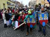 [WIDEO/FOTO] Trzej Królowie przybyli do Strzegomia. Przez miasto przeszedł uroczysty orszak