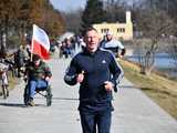 [FOTO] Świdniczanie pobiegli Tropem Wilczym, aby upamiętnić Zołnierzy Wyklętych