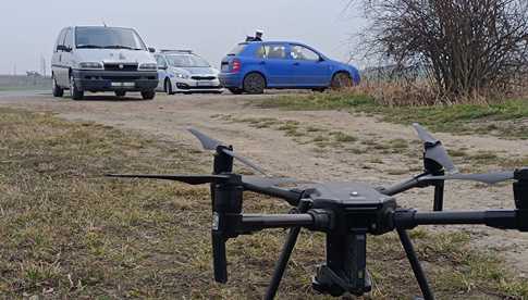 Policyjny dron kontra piraci drogowi