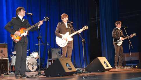 [FOTO] Charytatywny koncert zespołu The Postman – Muzyka, która wspiera Wspomagane Społeczności Mieszkaniowe