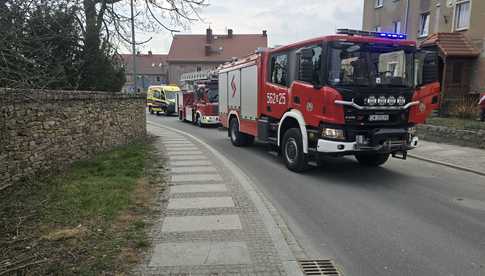 Tragiczny pożar w Strzegomiu. Zginął mężczyzna