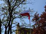 [FOTO] Pszenno biało-czerwone – uroczyste obchody Dnia Flagi RP 