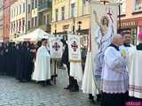[WIDEO/FOTO] Uroczystości przyjęcia nowych członków do Zakonu Rycerskiego Świętego Grobu w Jerozolimie. Wśród nich bp Mendyk 