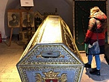 Odrestaurowana cynkowa trumna hrabiego Jana Henryka I