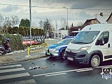 Zderzenie busa z motorowerem i dachowanie w Borównie [Foto]