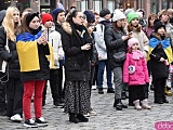 Zobacz, jak Wrocław obchodził rocznicę wybuchu wojny w Ukrainie [Foto, Wideo]