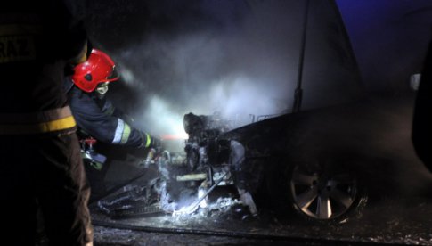BMW doszczętnie spłonęło w Ciepłowodach