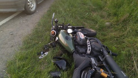 Zderzenie motocykla i osobówki skrzyżowaniu drogi na Tarnów i dk8