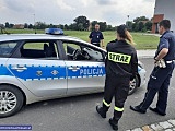 Policjanci szkolili strażaków ochotników z zakresu kierowania ruchem na miejscu zdarzenia