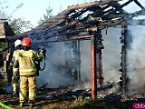 W Ożarach spłonął domek letniskowy