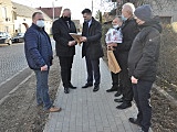 Nowy chodnik przy drodze powiatowej w Przyłęku gotowy