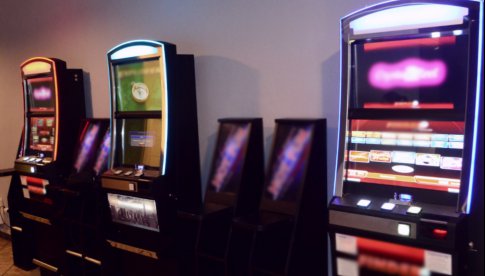 KAS zajęła nielegalne automaty do gier hazardowych w powiecie ząbkowickim