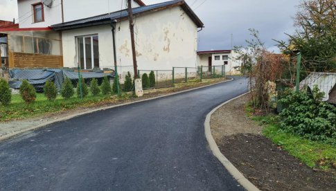Dobiegają końca prace przy remontach dróg w Kamieńcu i Starczowie