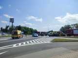 Zderzenie trzech aut na skrzyżowaniu DK 8 w Ząbkowicach