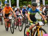Setki rowerzystów na Bike Maratonie w Bardzie