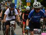 Setki rowerzystów na Bike Maratonie w Bardzie
