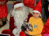 Mikołaj przyniósł prezenty dzieciom z Lasek