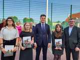 Najlepsi uczniowie szkół ponadpodstawowych nagrodzeni przez Zarząd Powiatu Ząbkowickiego 