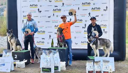 [FOTO] 230 zawodników, setki łap – podsumowanie finałowego biegu Pucharu Polski w Dogtrekkingu