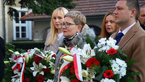 W hołdzie bohaterom – mieszkańcy Barda świętowali 106 lat wolnej Polski