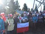 [FOTO] Setki głosów Mazurka Dąbrowskiego na najwyższym szczycie ziemi ząbkowickiej