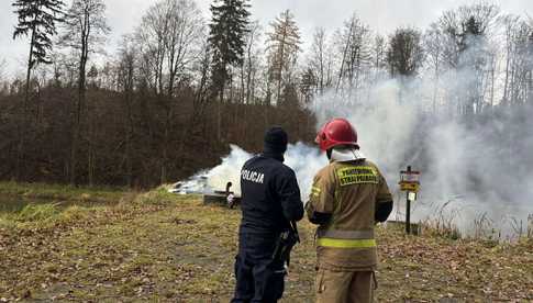 [FOTO] Strażacy i policjanci uczestniczyli w działaniach Wybuchowy Las. Pracowali nad koordynacją działań