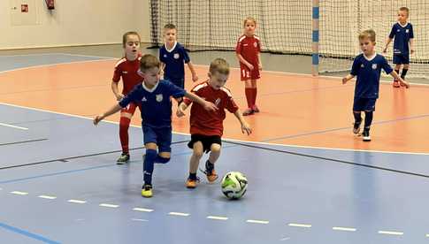 [FOTO] Turniej Skrzatów w Ziębicach – młodzi piłkarze na sportowym szlaku