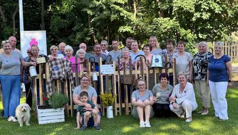 [FOTO] Spotkanie dla seniorów w Dzbanowie w ramach programu „Danie Wspólnych Chwil”