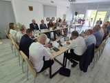 [FOTO] Gospodarka finansowa gmin została oceniona pozytywnie. Wotum zaufania i absolutorium dla wszystkich włodarzy gmin z naszego powiatu